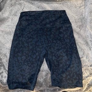 Size small, cheetah/leopard print